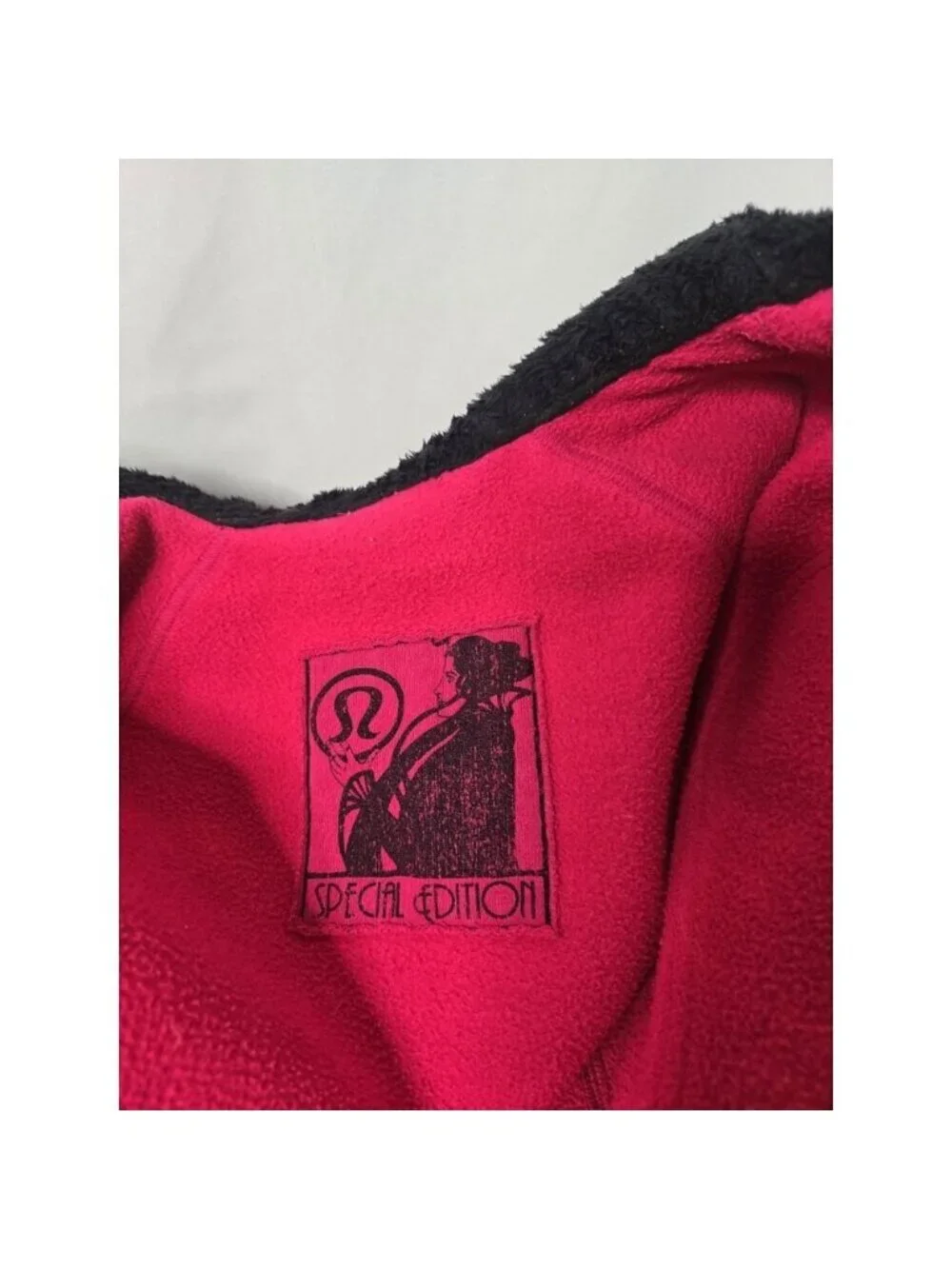 Lululemon Scuba Jacket Special Edition Pink Snowflake Fluffy Hood Full Zip Sz 4